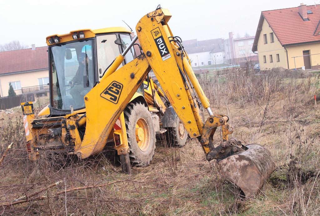 02 27.11.2009_prvni bagrovani.jpg